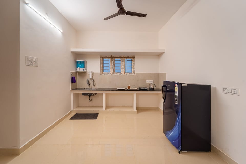 Family Apartment, Balcony | Private kitchen