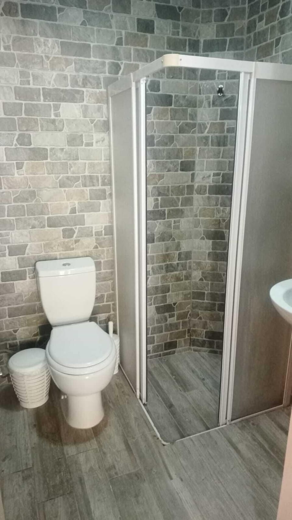 Shower, free toiletries, hair dryer, bathrobes