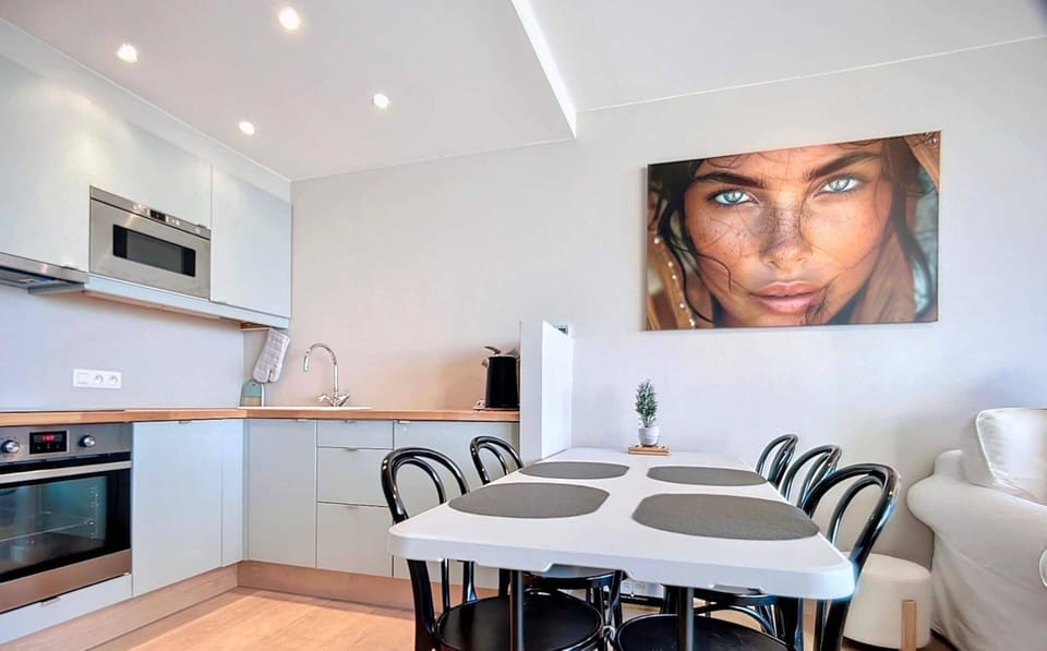 Apartment | Dining
