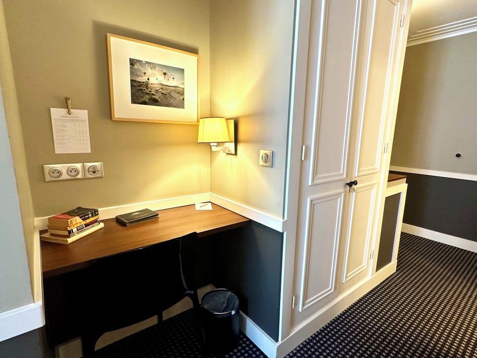 Superior Double Room, 1 King Bed, Private Bathroom | In-room safe, desk, soundproofing, iron/ironing board (on request)