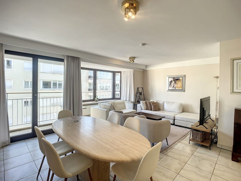 Apartment | Dining