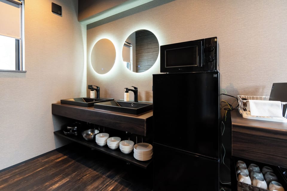 Deluxe Apartment | Microwave