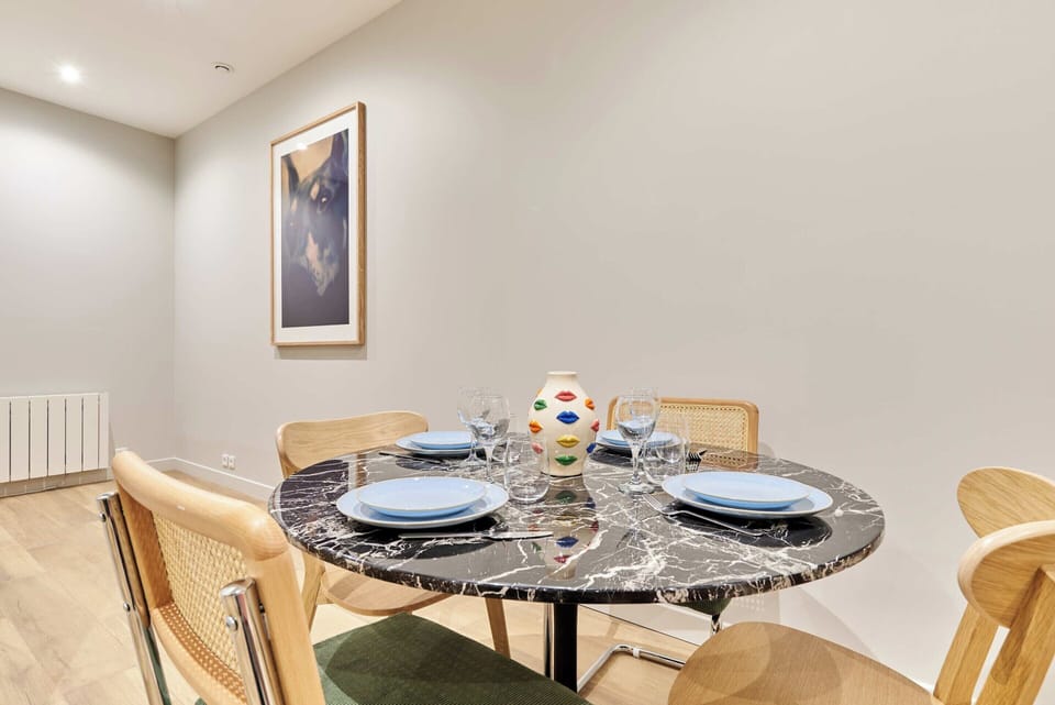 Apartment | Dining