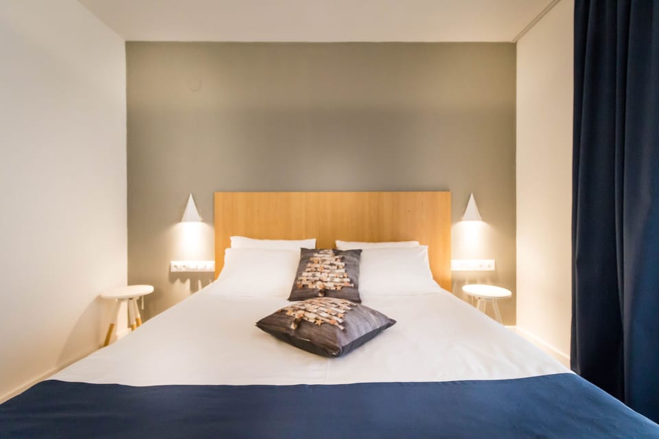 Deluxe Double Room | In-room safe, desk, free cribs/infant beds, free WiFi