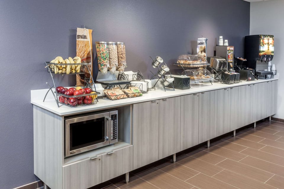 Free daily full breakfast