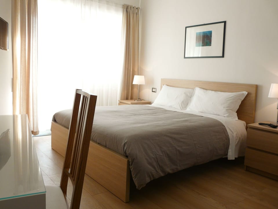 Classic Double Room, 1 Queen Bed | Desk, free WiFi, bed sheets