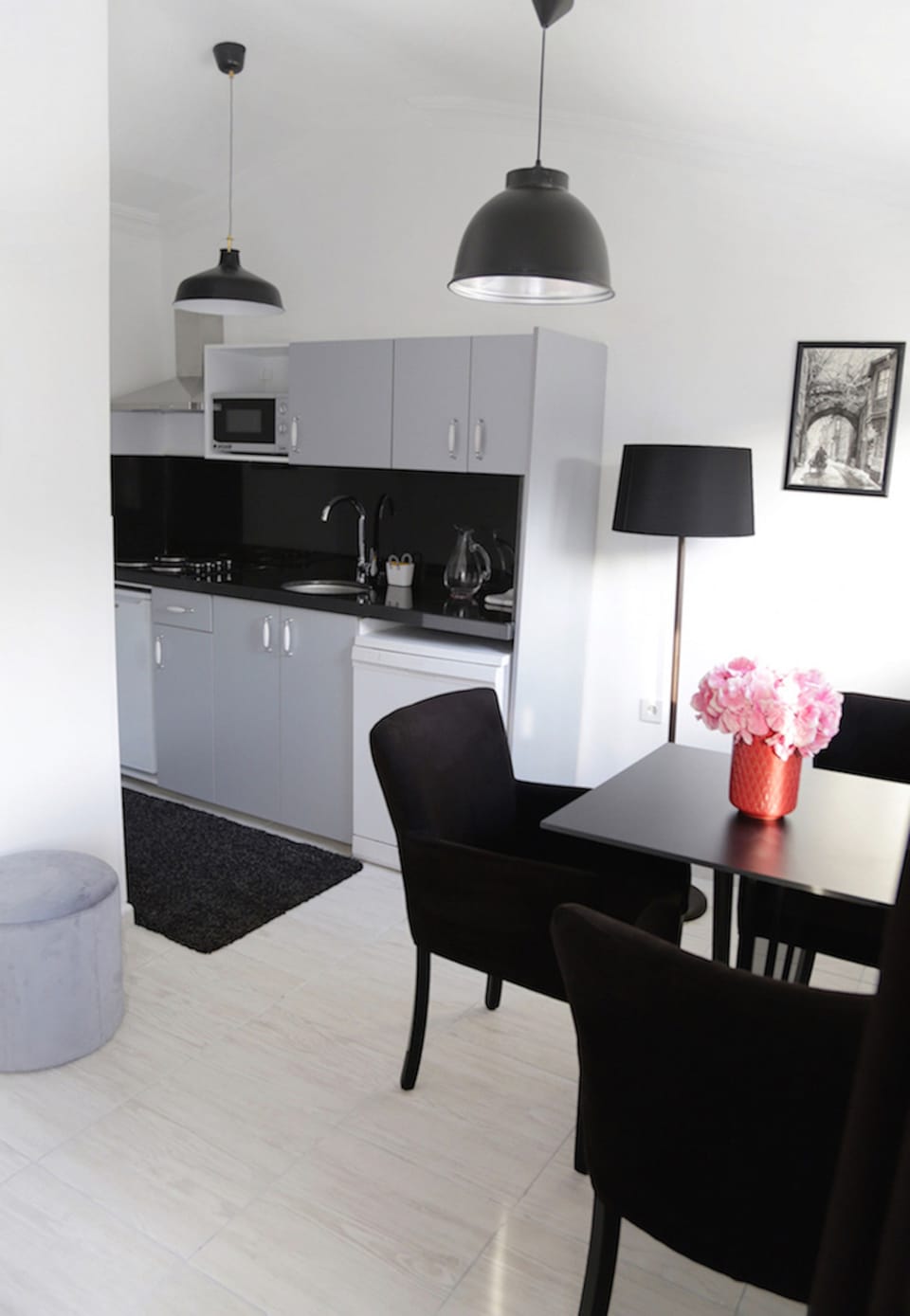 Suite, Balcony | Private kitchenette