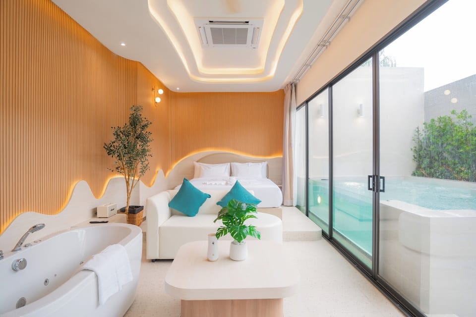 Grand Room, Pool Access | Free WiFi, bed sheets