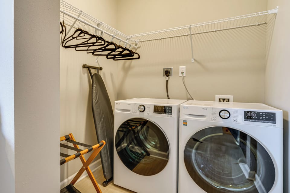 Convenient Studio Stay: Easy Access to Twin Cities Apartment in Blaine
