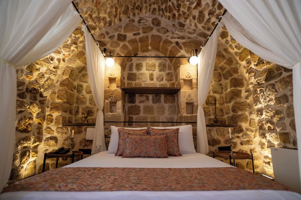 Economy Double Room | Free minibar items, in-room safe, desk, laptop workspace