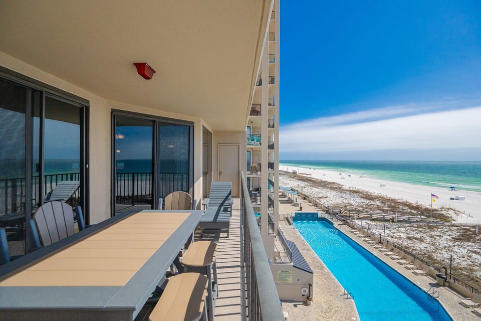 Condo, 3 Bedrooms | Outdoor dining