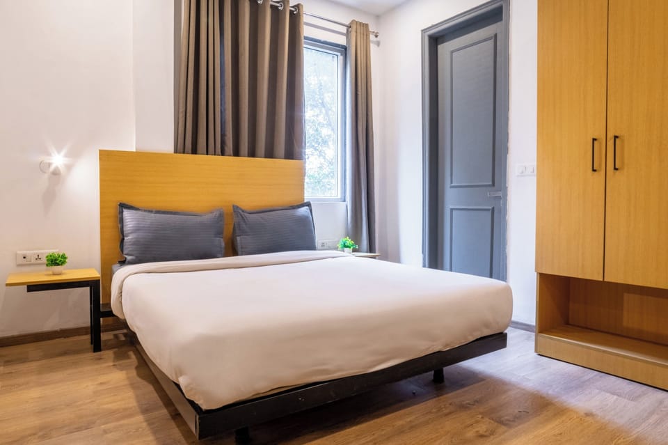 Studio, City View | Desk, laptop workspace, free WiFi