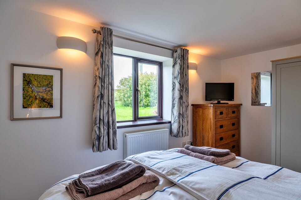 Charming Retreat at Prowses Farm, No Deposit Cottage in Wellington
