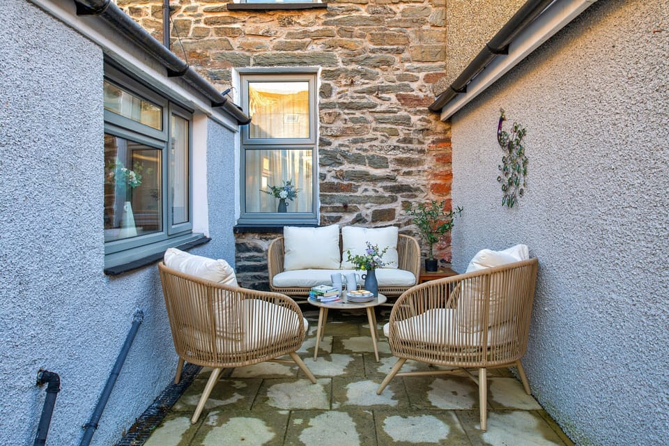 House | Balcony