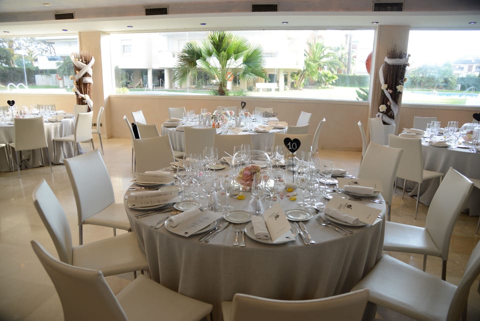 Banquet hall