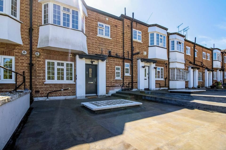 Apartment, 3 Bedrooms, Balcony | Exterior