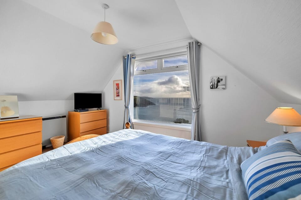 Apartment in Salcombe With Stunning Sea Views Apartment in Salcombe