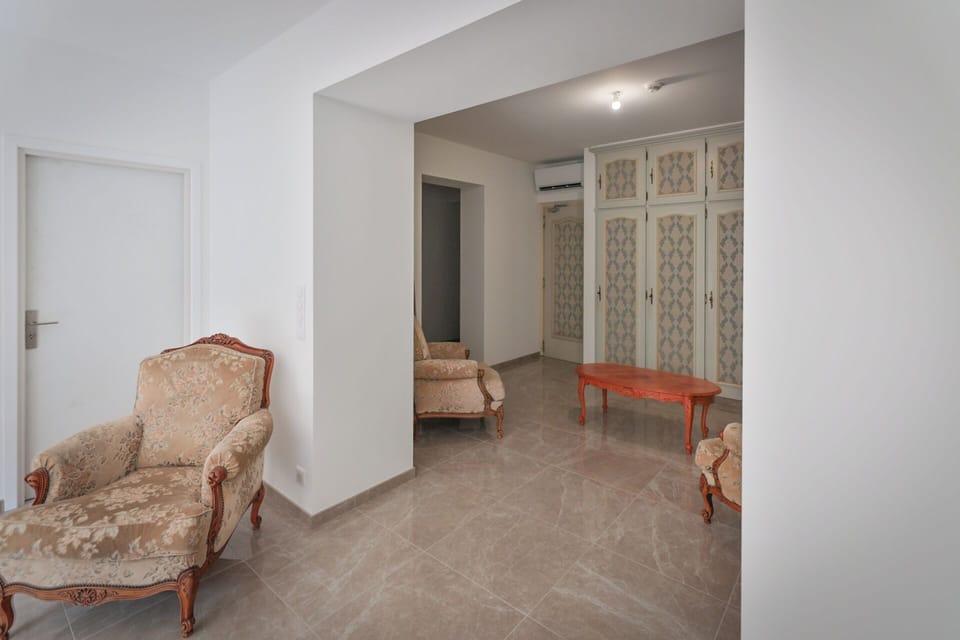 Executive Studio Suite | Premium bedding, pillowtop beds, minibar, in-room safe