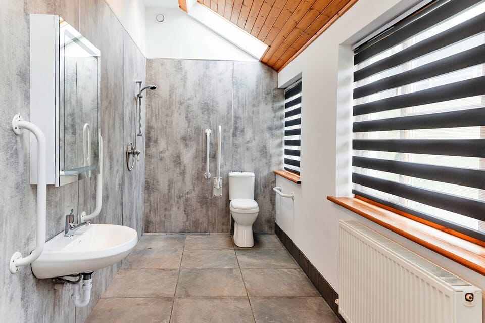 Spacious Cottage in Rhydyfelin, No Deposit Cottage in Wales