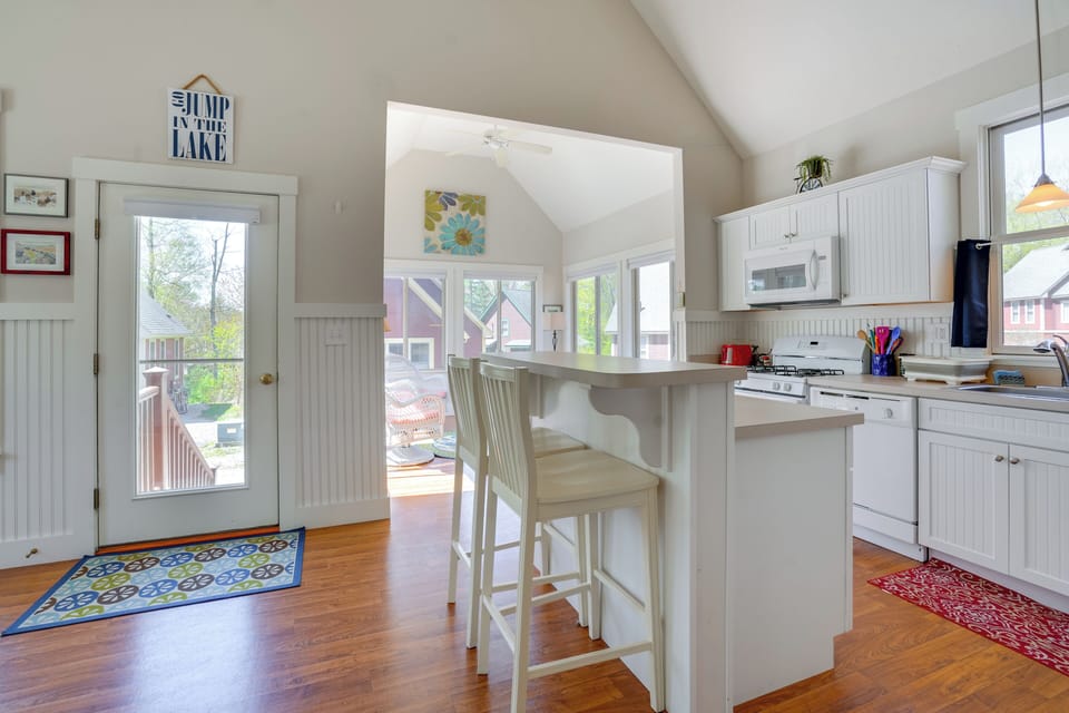 Cottage (2 Bedrooms) | Interior