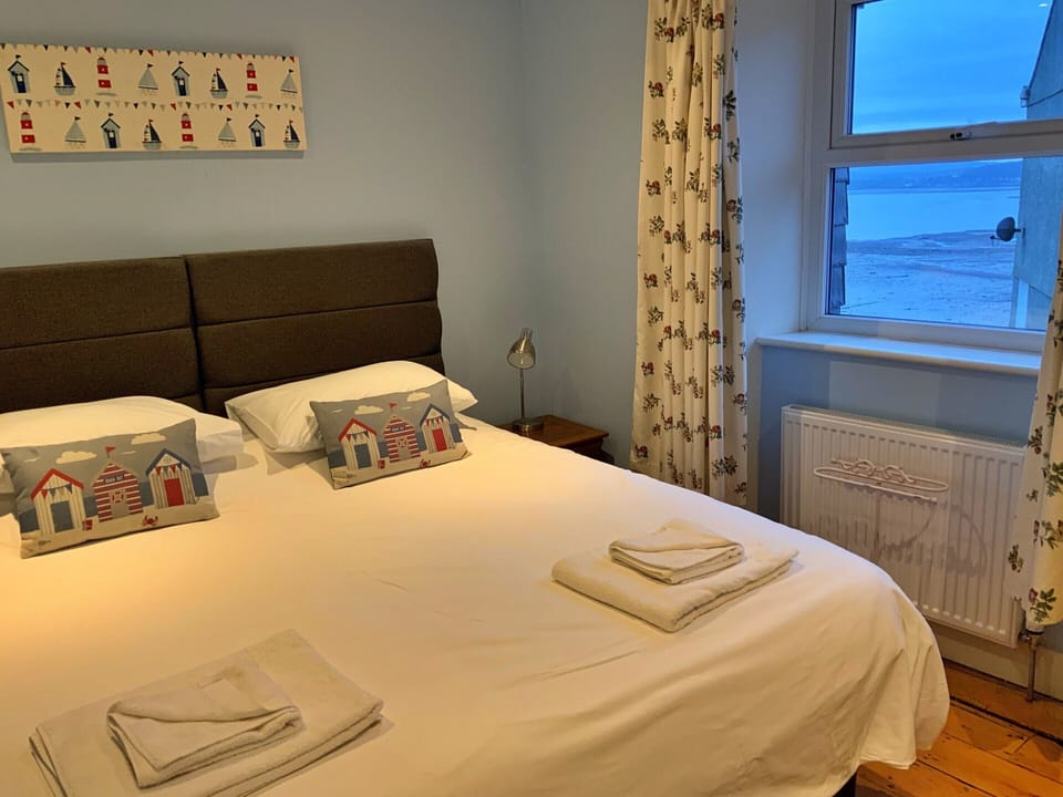 Apartment in Beaumaris With Snowdonia Views Apartment in Wales