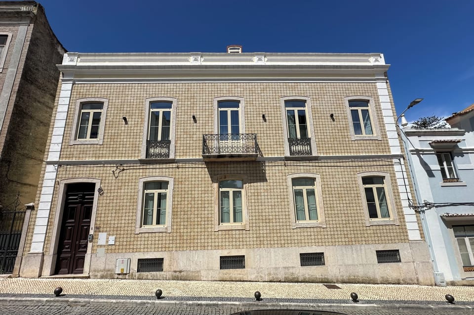 Vestigios de Charme - Figueira Suits Hostel in Coimbra District, Portugal