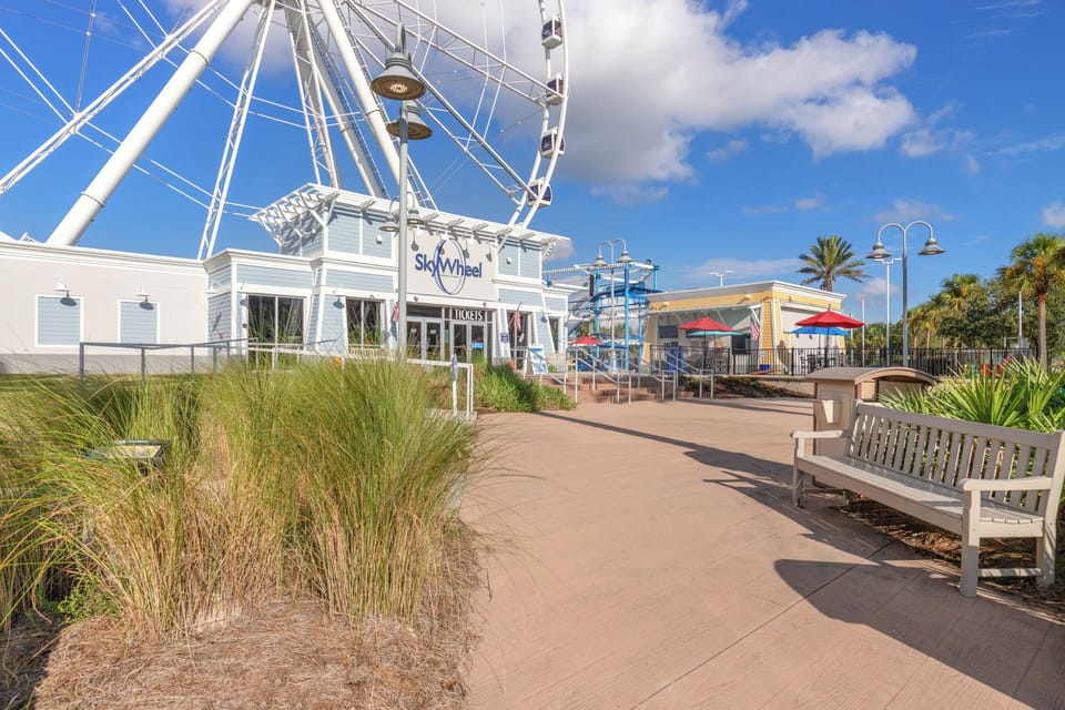 Sea Turtle Retreat! 3BR Beachfront Condo With Stunning Gulf Views Sleeps 8 Apartment in Panama City Beach