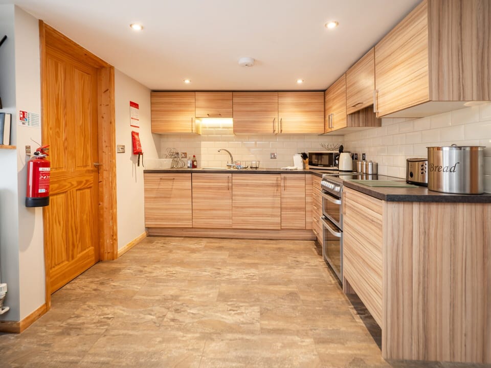 Cottage | Private kitchen | Highchair