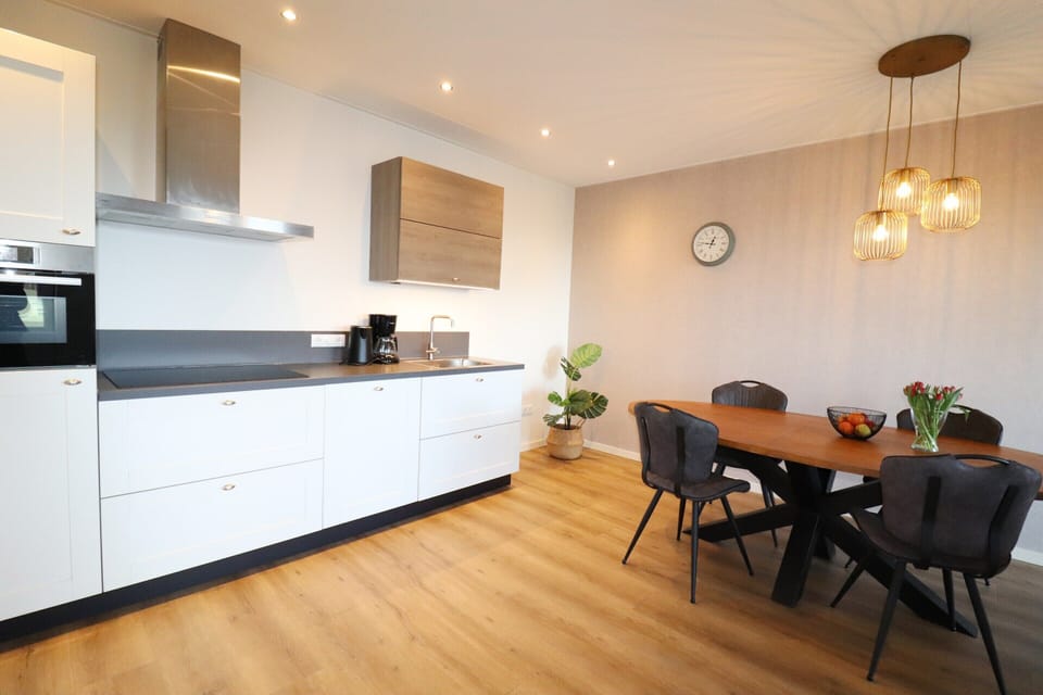 House | Dining