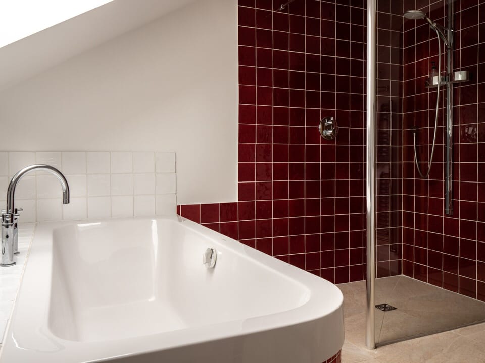 Loft in Cotswolds With Pool & Scenic Gardens Cottage in West Oxfordshire District