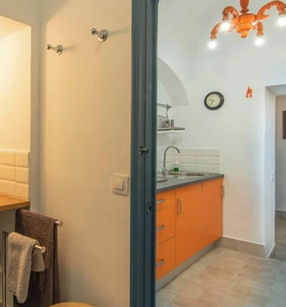 Apartment, 1 Bedroom, Patio, Garden View | Interior