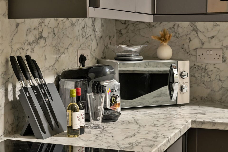 Apartment | Private kitchen | Cookware/dishes/utensils