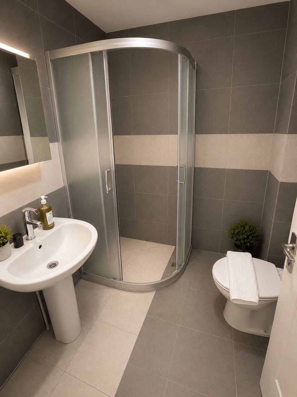Standard Double or Twin Room, City View | Free WiFi