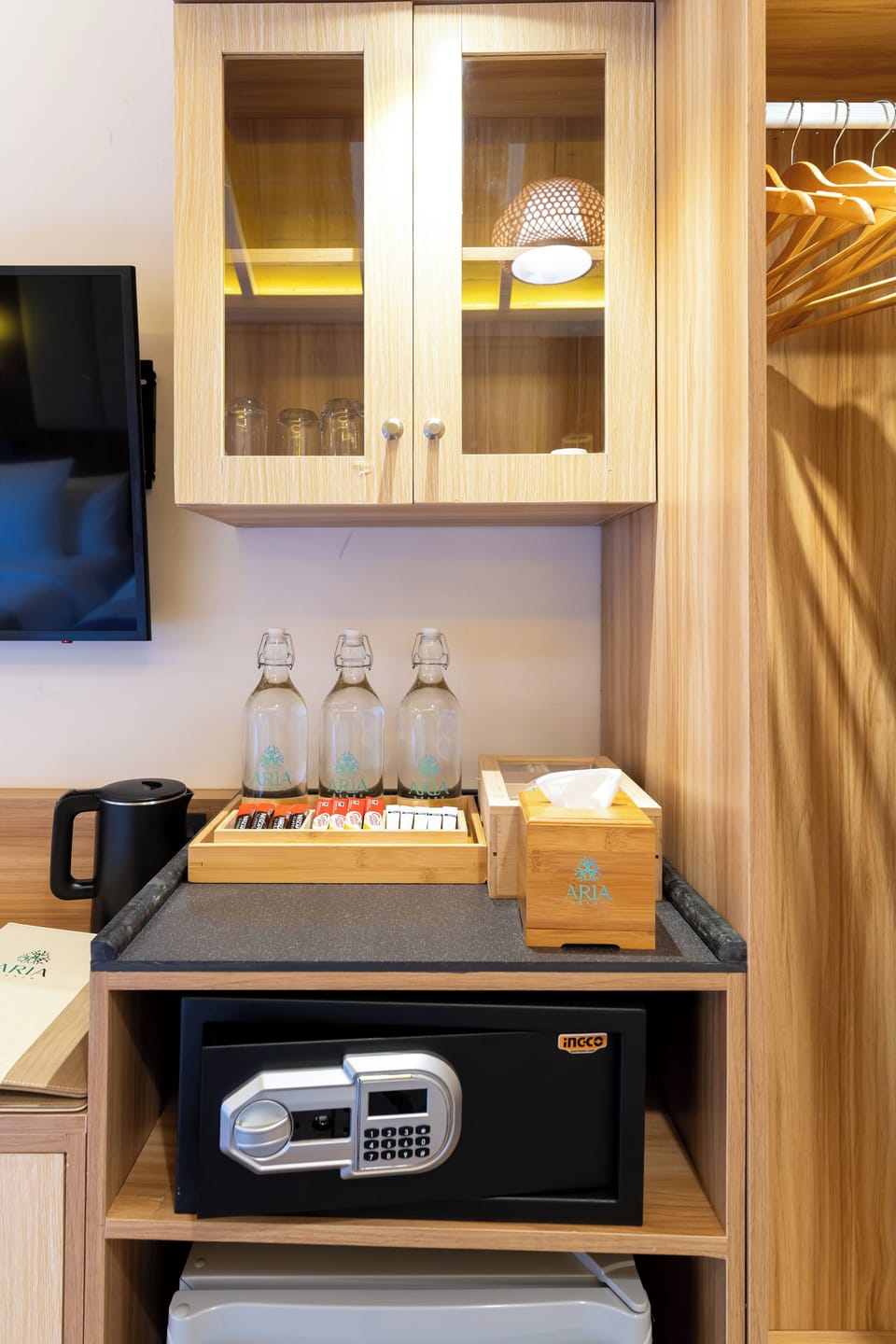 Deluxe Family Room | Safe