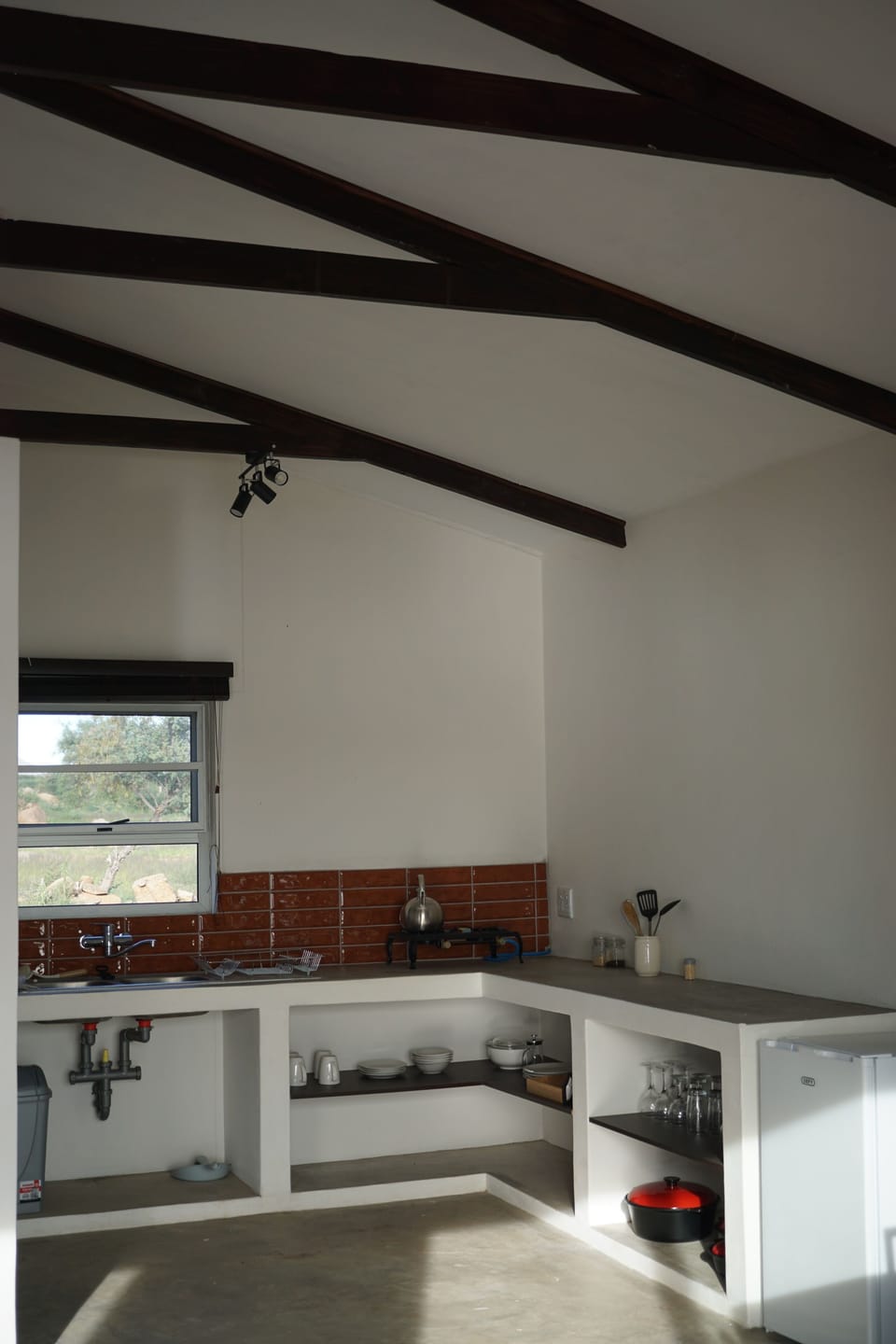 Comfort Chalet, Lake View | Private kitchen | Mini-fridge, stovetop, cookware/dishes/utensils