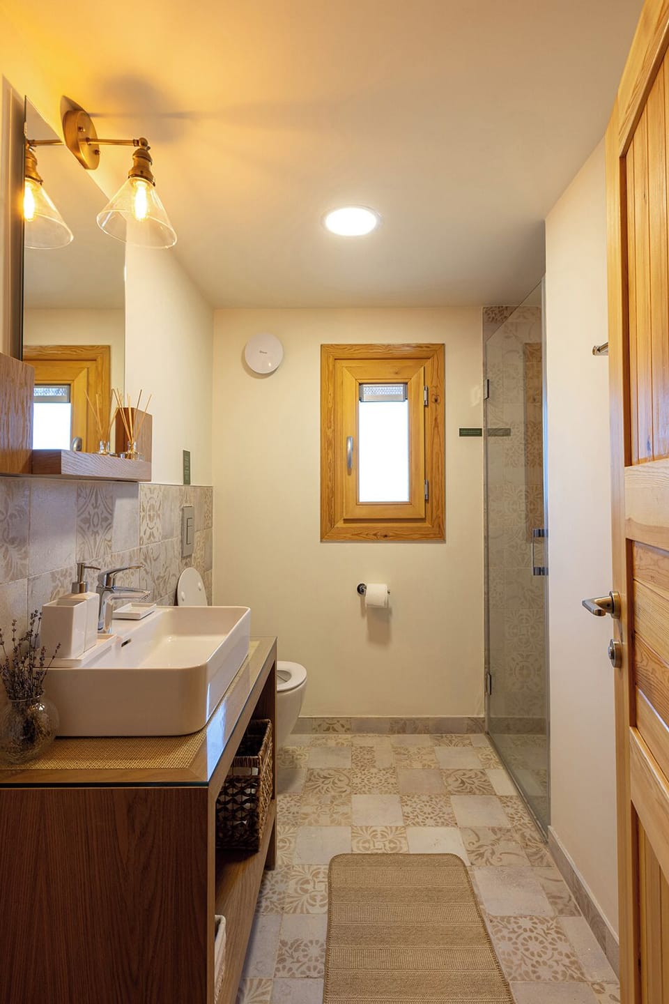 Triple Room - Mountain View | Bathroom | Shower, hair dryer, slippers, towels