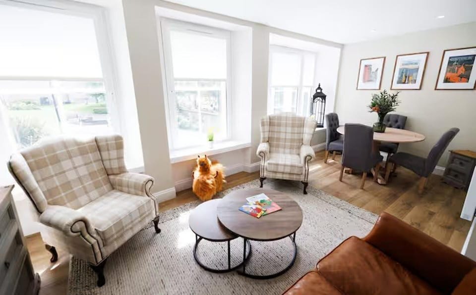 Apartment | Living area | TV