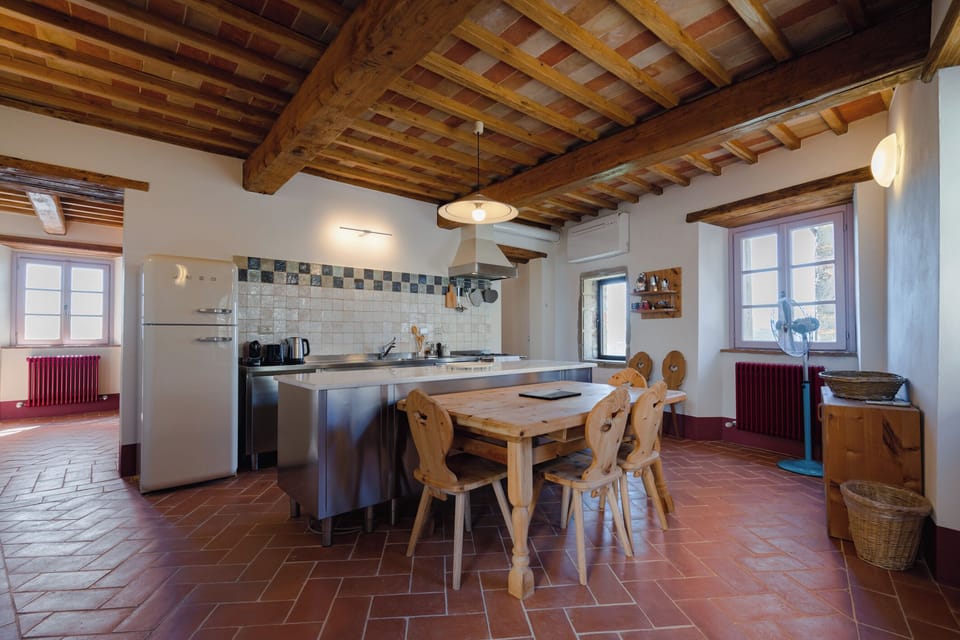 Apartment, Balcony, Hill View | Private kitchen | Fridge, oven, stovetop, dishwasher
