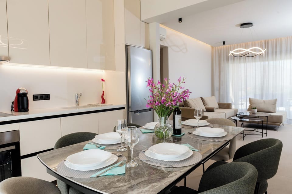Villa, Mountain View | In-room dining