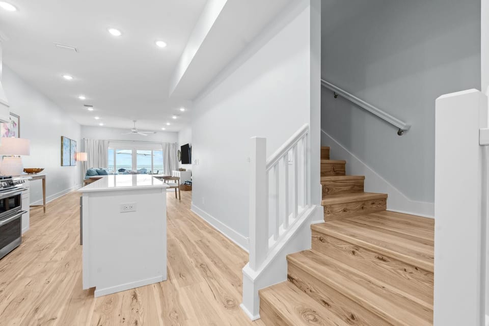 House, Multiple Beds (Salty Sisters) | Interior