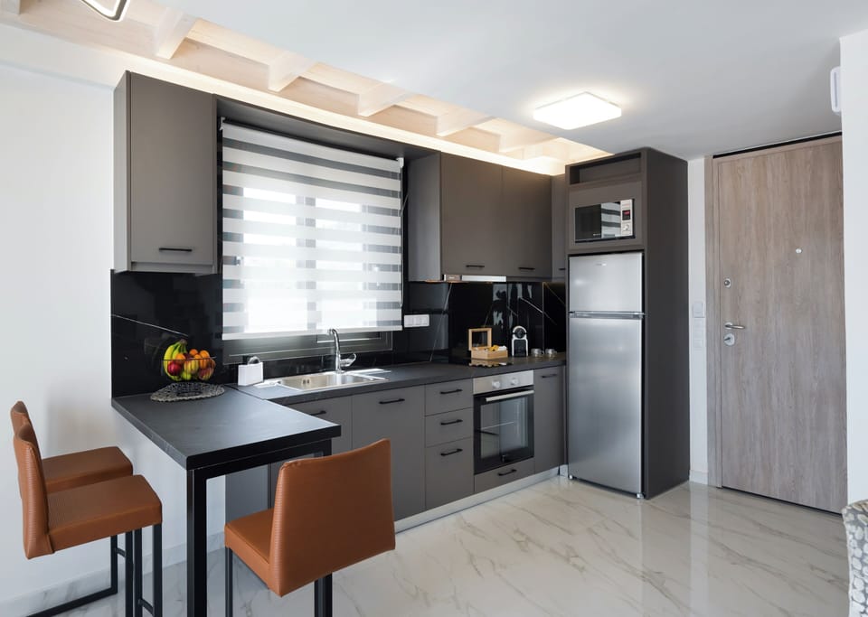 Deluxe Duplex, Sea View | Private kitchen
