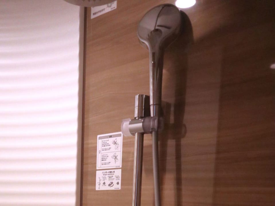 202 Lake View Junior Suite [2nd floor, 43 square meters] Non Smoking | Bathroom | Hair dryer, bidet, towels, toilet paper