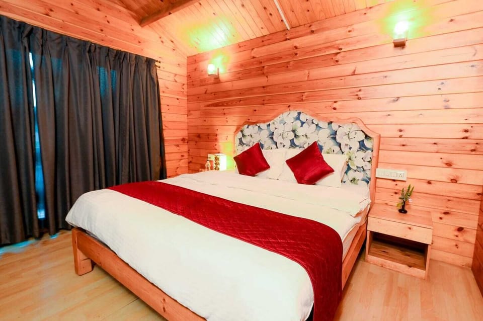 Deluxe Room | Free WiFi