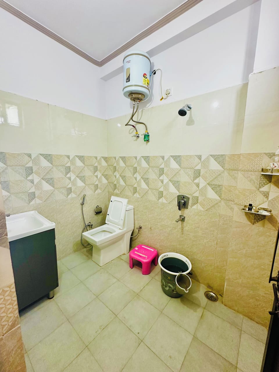 Deluxe Double Room, Balcony, River View | Bathroom | Soap, toilet paper