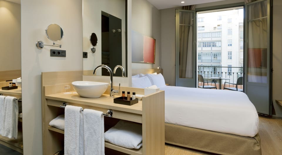 Comfort Double or Twin Room, Terrace, Courtyard View | Courtyard view