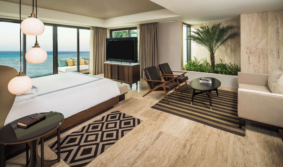Suite Panoramic Ocean Front (Beach House) | Premium bedding, minibar, in-room safe, blackout drapes
