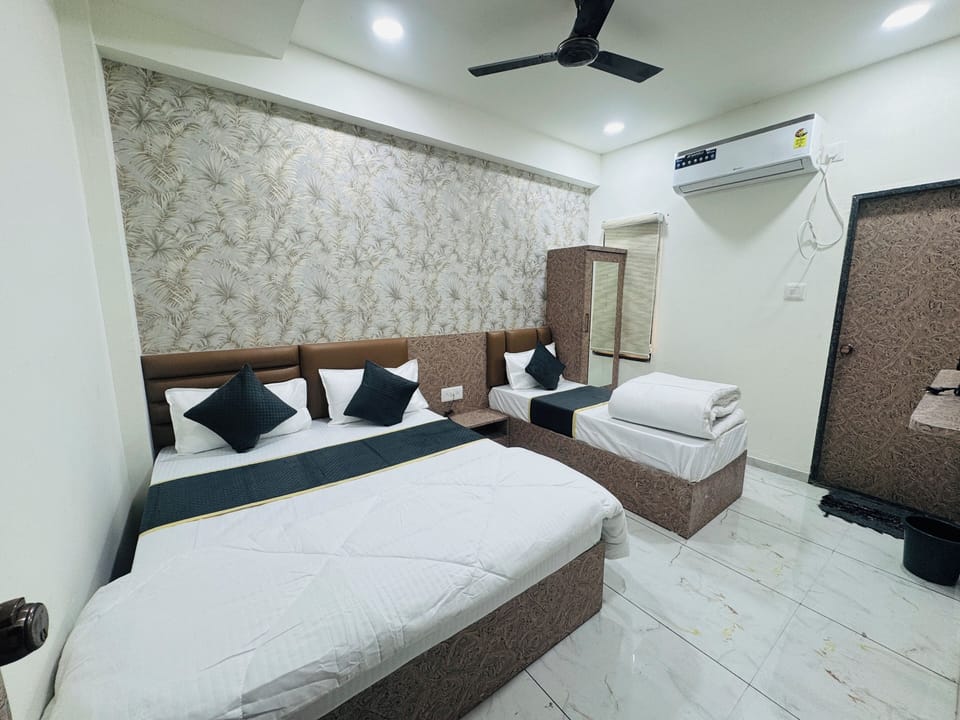 Deluxe Triple Room | Free WiFi