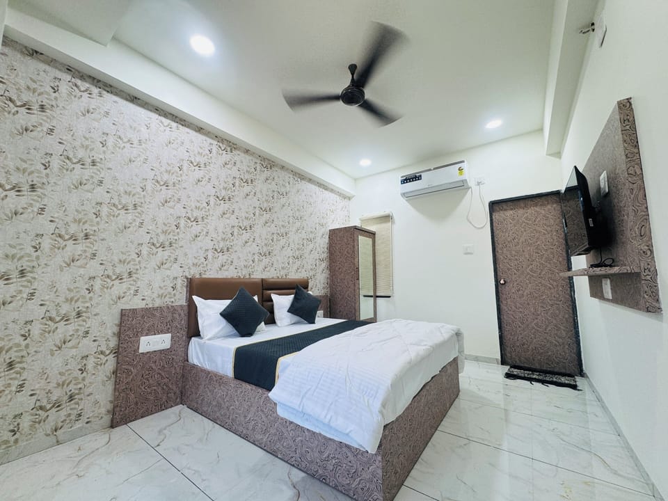 Deluxe Double Room | Free WiFi