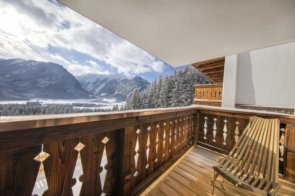 Chalet | Property grounds