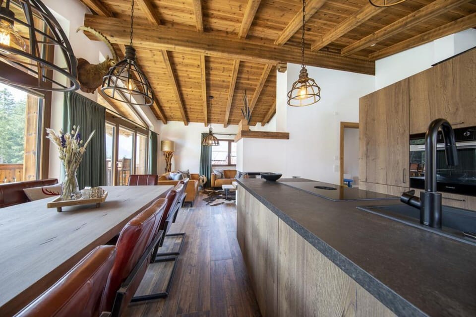 Chalet | Interior
